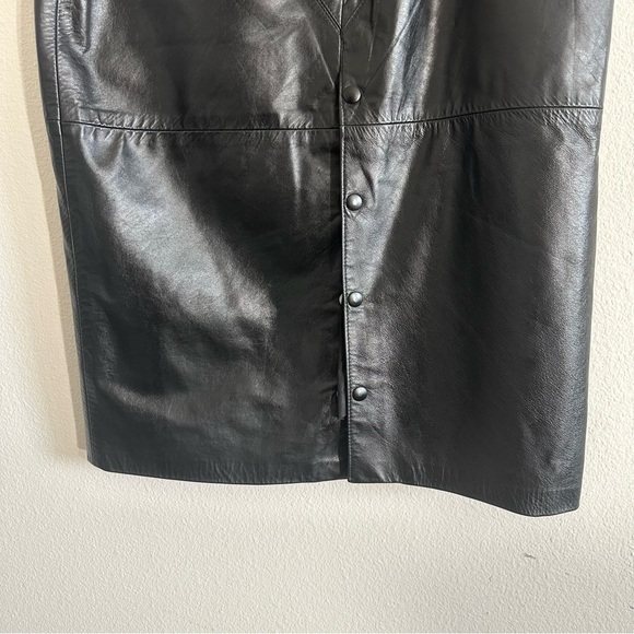 Vintage Lela leather long black midi skirt - Picture 5 of 11